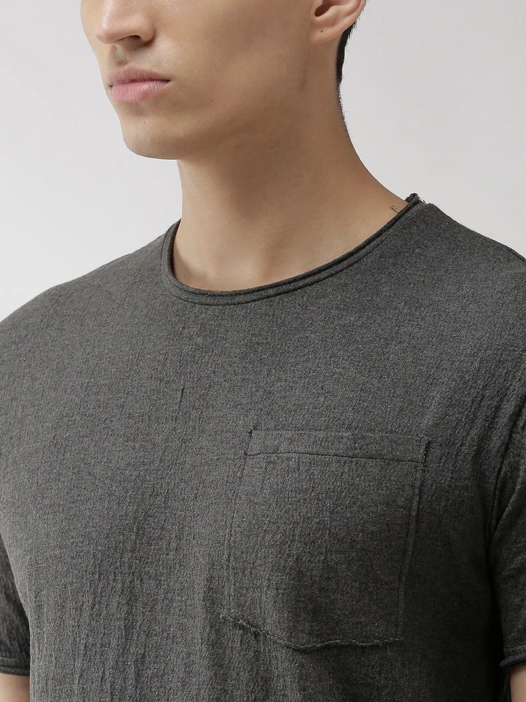 Alcis Men Charcoal Grey Solid Round Neck Yoga T-shirt