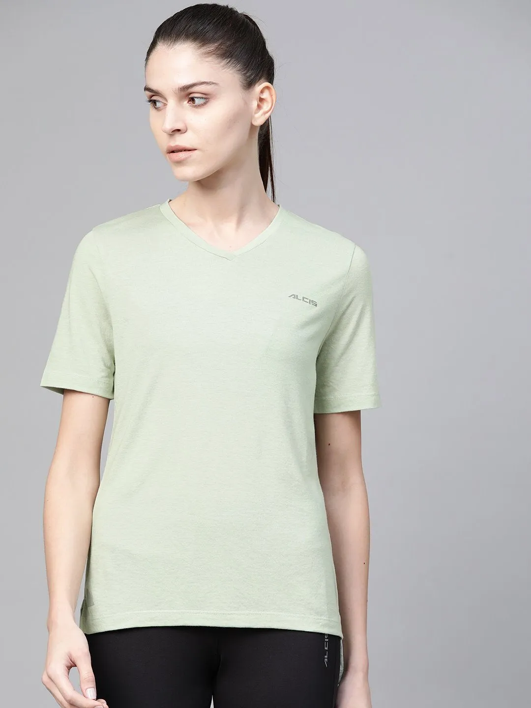 Alcis Women Green Solid V-Neck High-Low Training T-shirt