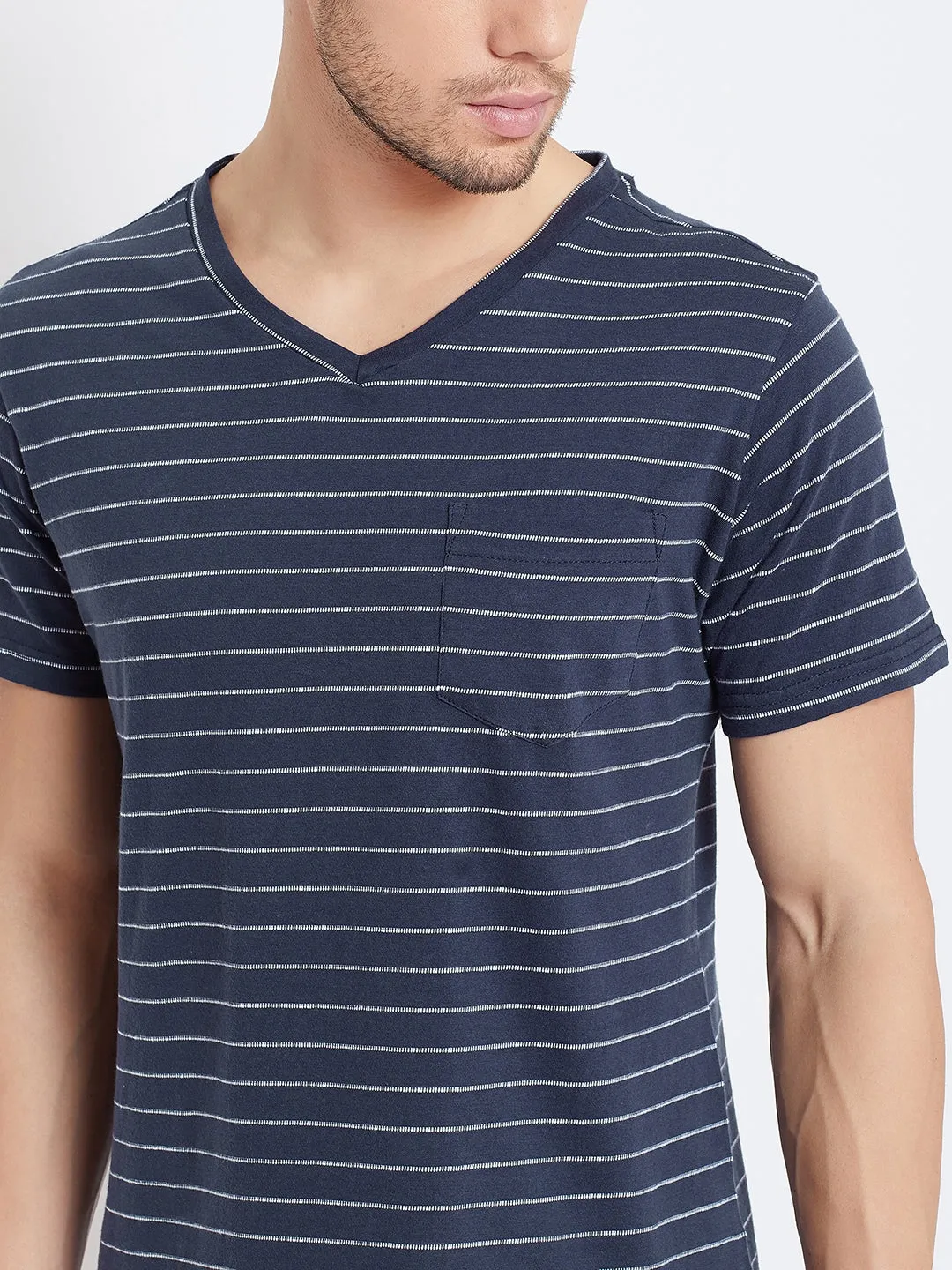 JUMP USA Men Navy Blue Striped V-neck T-shirt