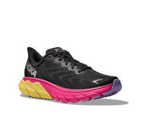 Women's Hoka Arahi 6 Color: Black/Pink Yarrow